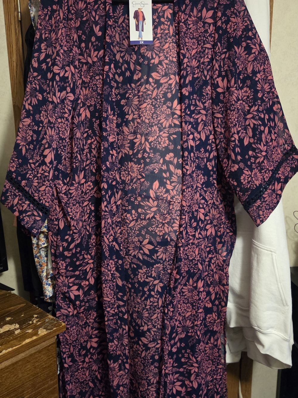 Jessica Simpson Navy and Pink Floral Duster Kimono